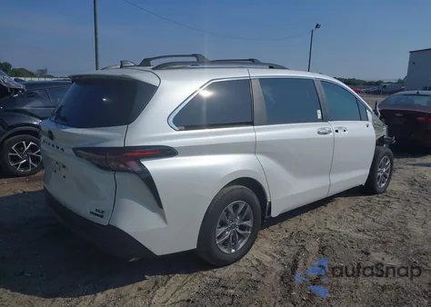 2024 Toyota Sienna Xle z USA, uszkodzony, nr VIN 5TDYRKEC2RS187596